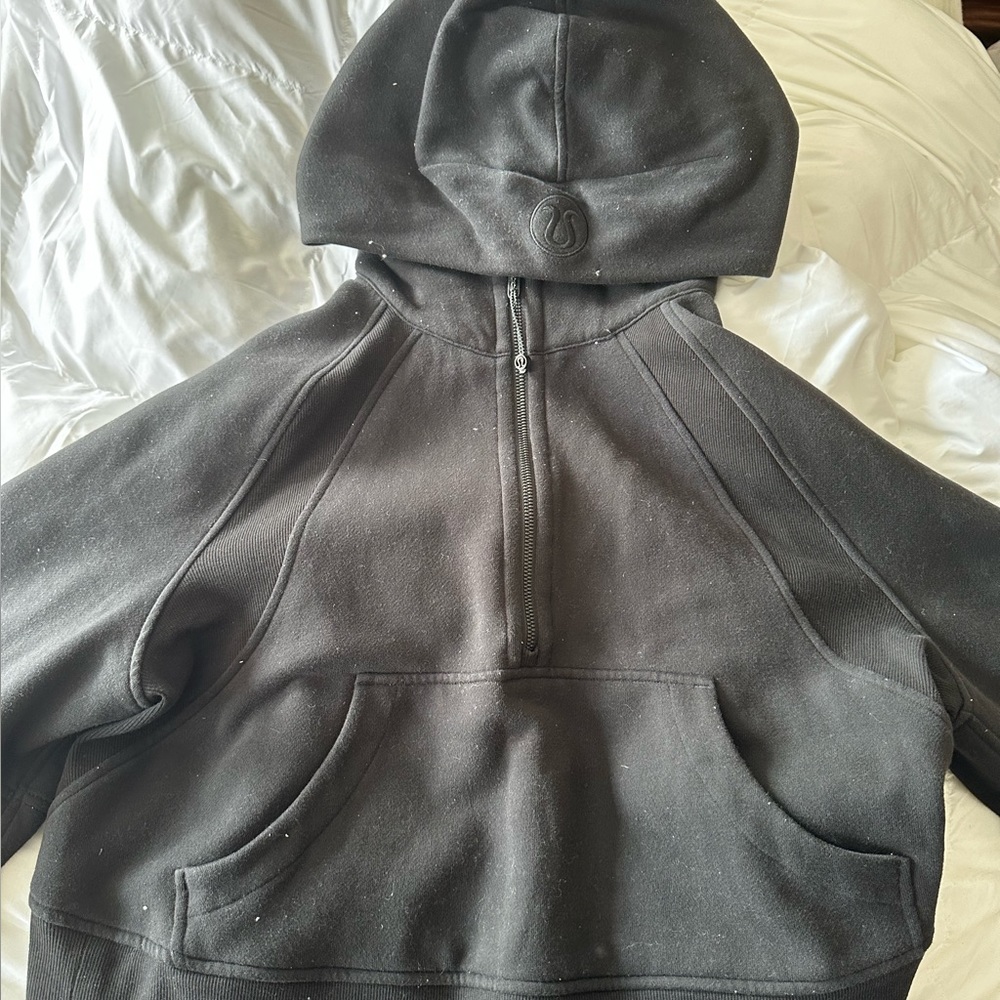 COPY - Lululemon scuba half zip